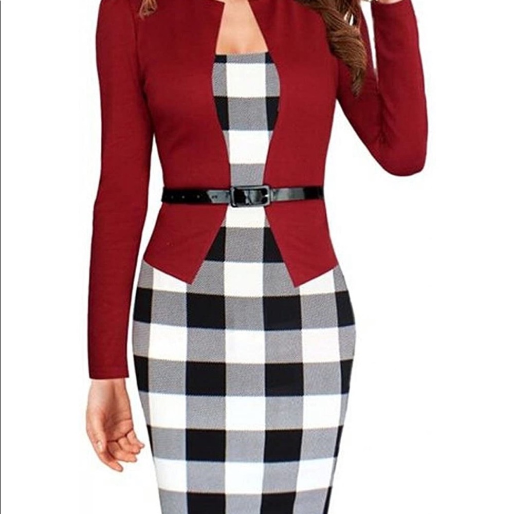 Striking body con dress..